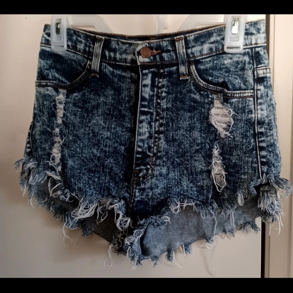 EUC Vibrant MIU wmns shorts sz M